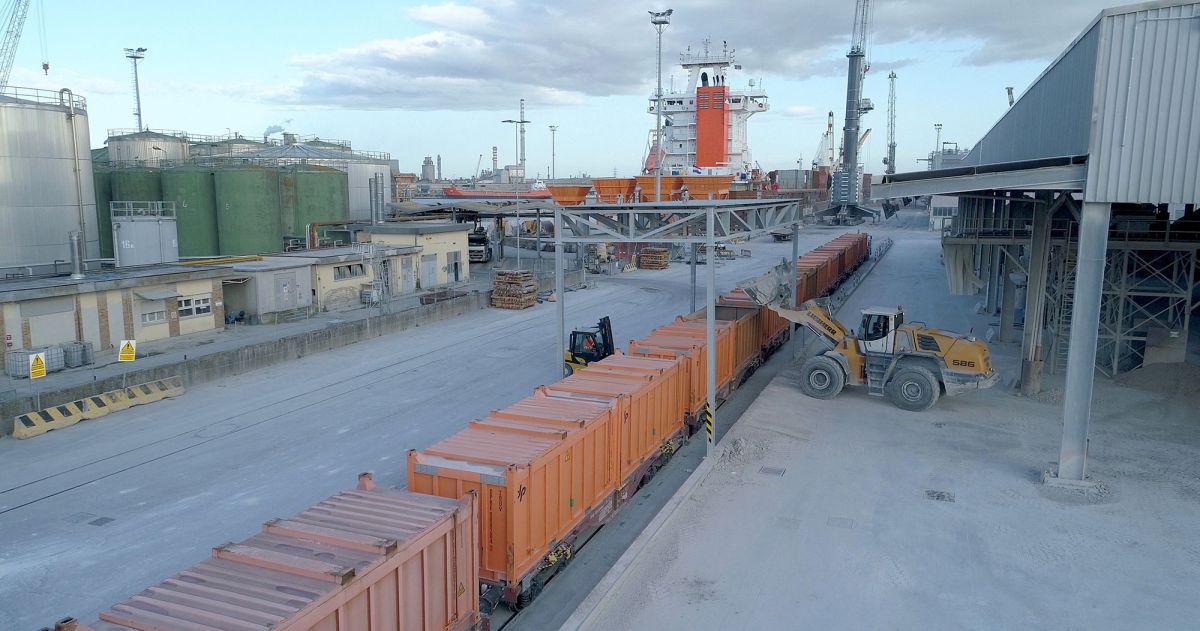 4 Emilia-Romagna logistics firms form rail freight network