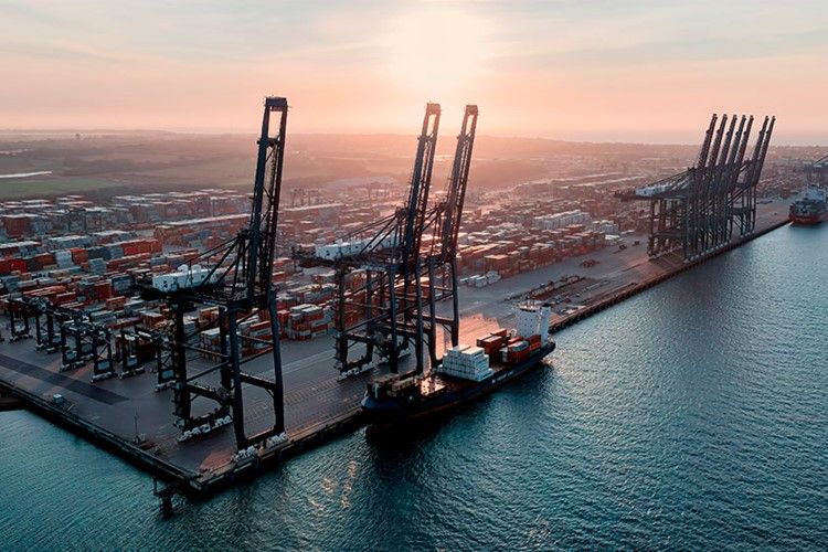 Společnost ScottishPower zkoumá možnosti využití zeleného vodíku v přístavu Felixstowe, aby pomohla dekarbonizovat nejrušnější přístav ve Spojeném království.