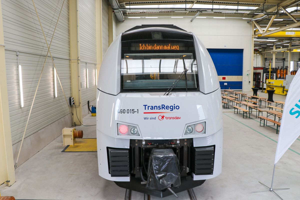 I treni rinnovati tornano sulla linea del Reno