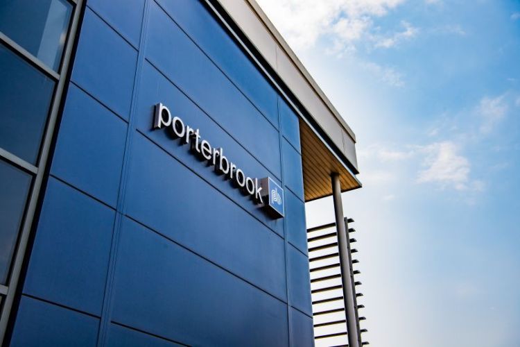Porterbrook kupuje używane pociągi Electrostar, aby wydzierżawić je GTR