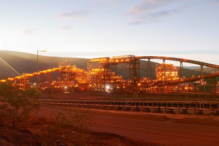 Zero-emission 'infinity train' being developed by Australian company Fortescue Williams