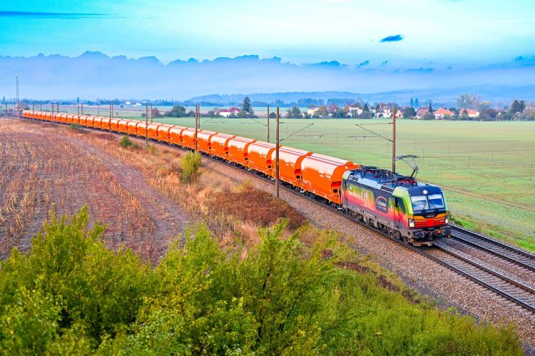 Budamar presenta le nuove tramogge per cereali di Tatravagónka