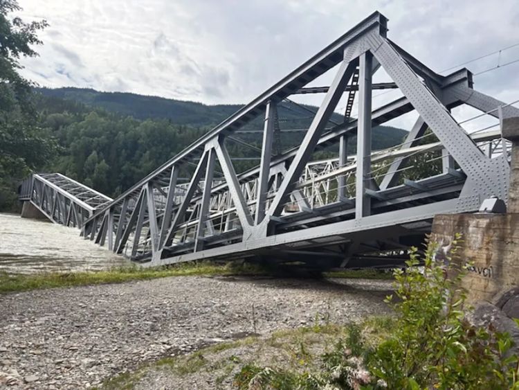 Eingestürzte Brücke, unterspülte Gleise: Wie Norwegen mit den Auswirkungen des Sturms Hans kämpft