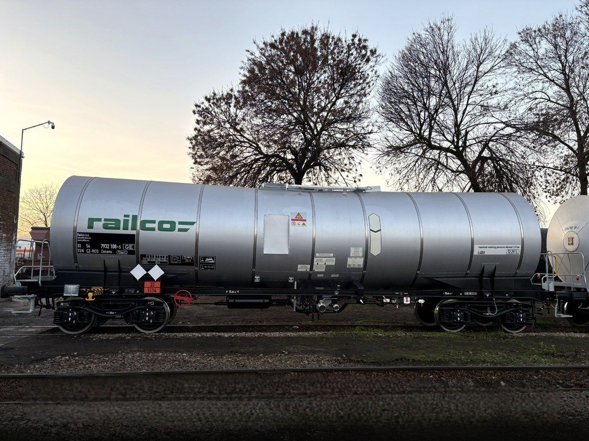 Skupina Railco převzala nové cisternové vozy od společnosti Tatravagonka