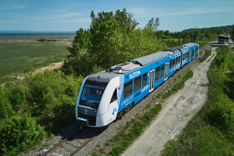 Alstom’s hydrogen-powered train wins environmental award