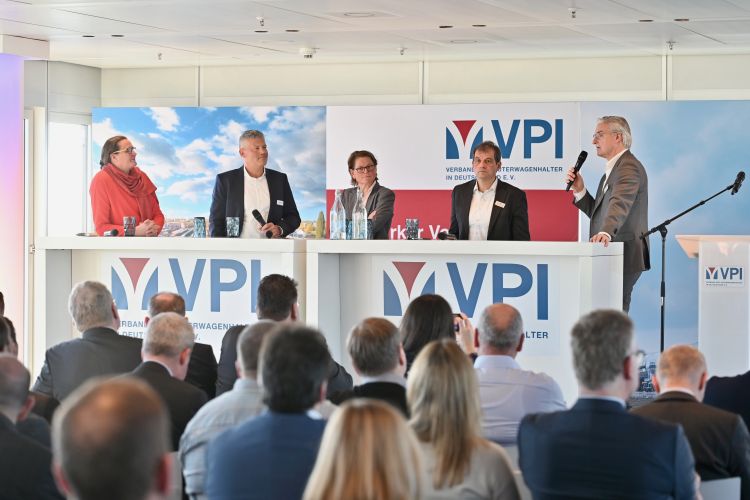 Sympozjum VPI: Nacisk na modernizację infrastruktury i transport kombinowany