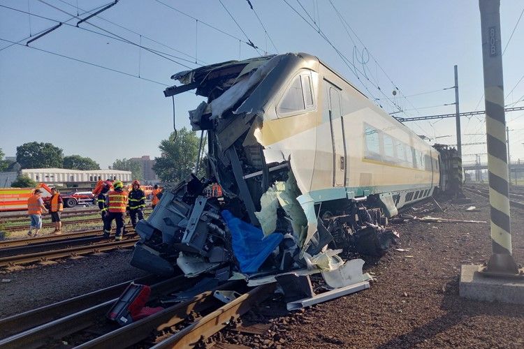 Un muerto al chocar un tren Pendolino en Bohumín (República Checa)