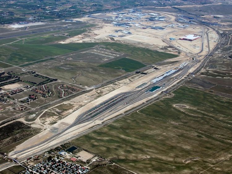 Adif avvia il progetto di collegamento a scartamento normale con la piattaforma logistica Zaragoza Plaza