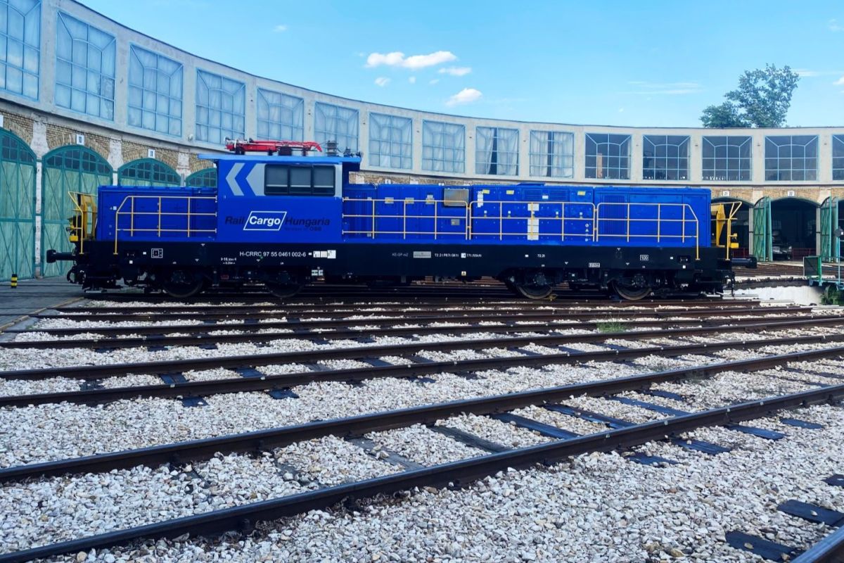 ÖBB tenders up to 300 eHybrid shunting locomotives