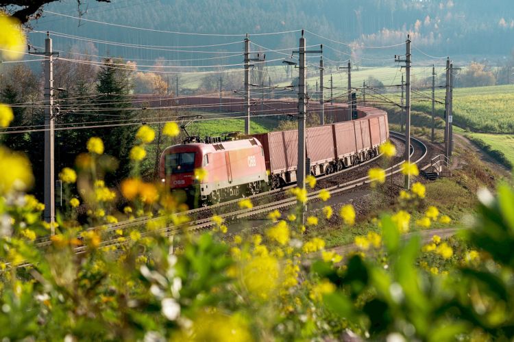 ÖBB RCG 通过加强铁路服务促进南北连接