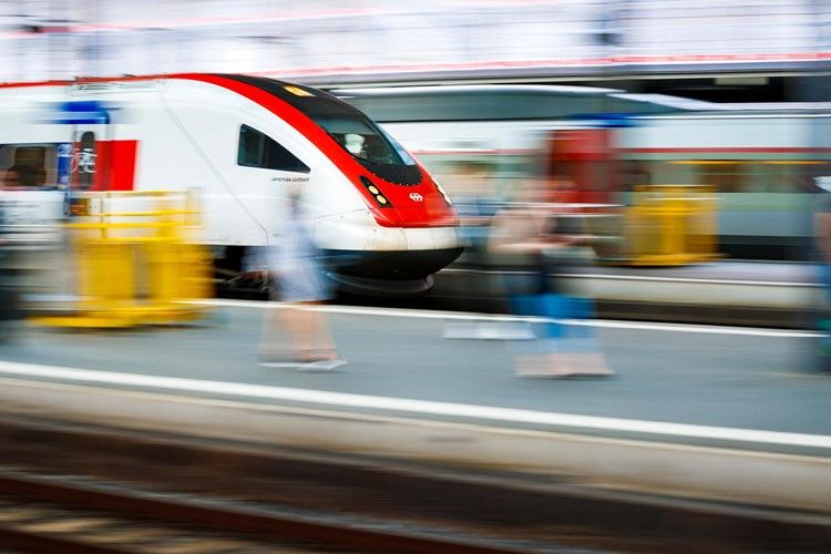 Première liaison internationale "SWISS Air Rail