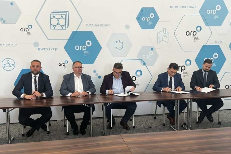 PKP CARGO vuole riattivare la fabbrica di carri a Gniewczyn, firmata lettera di intenti con PTS e ARP