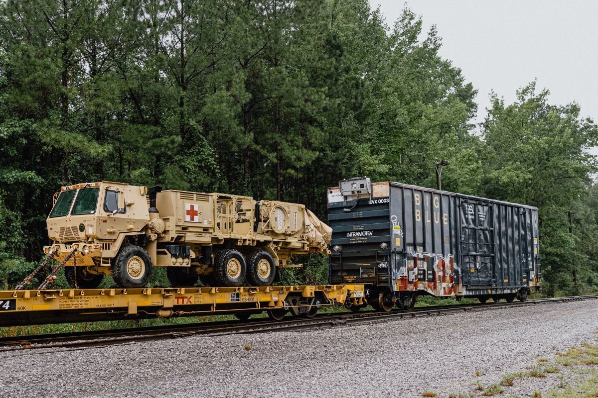Intramotev tests TugVolt autonomous railcar with U.S. Army
