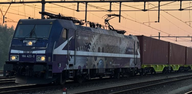 RTB Cargo expands Rotterdam-Nuremberg service with new GATX Sggnss wagons