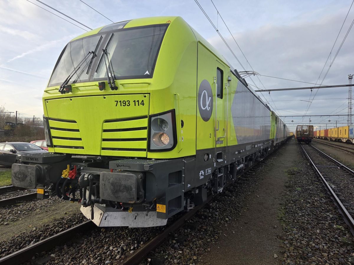 Belgian TCA RAIL expands locomotive fleet by leasing three Vectrons