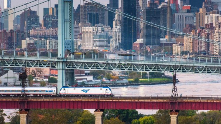 Společnost Amtrak hlásí rekordní počet cestujících a investice ve fiskálním roce 2024