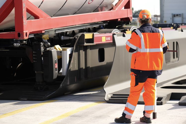 CargoBeamer: automated wagon inspection