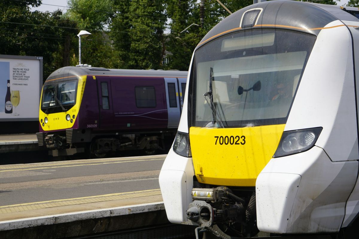 Le gouvernement britannique gèle les tarifs ferroviaires jusqu'en 2025, pour la première fois depuis trente ans.