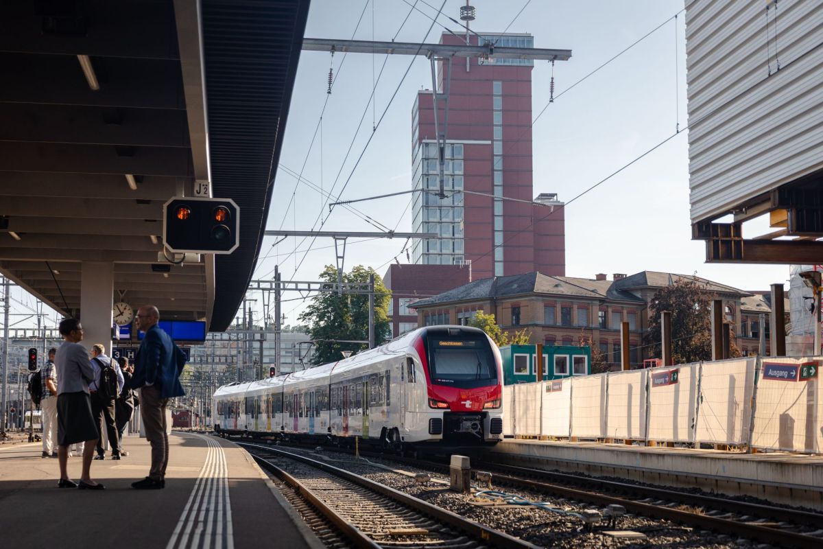 Thurbo pone en servicio los primeros trenes Flirt Evo en el cantón de Zúrich