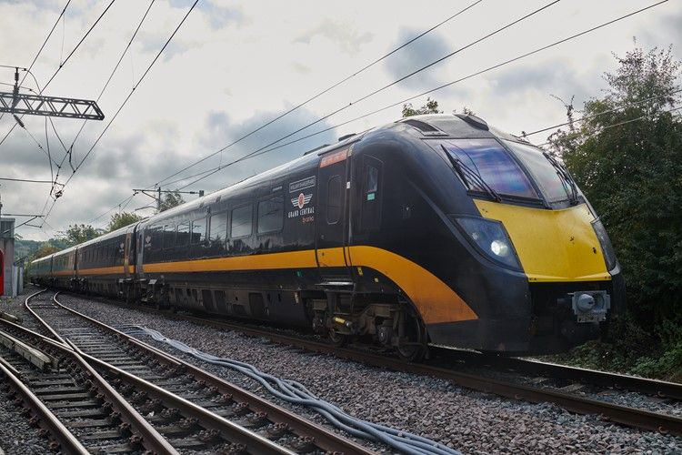 Erster Test eines nachgerüsteten ETCS-Zugs bei RIDC