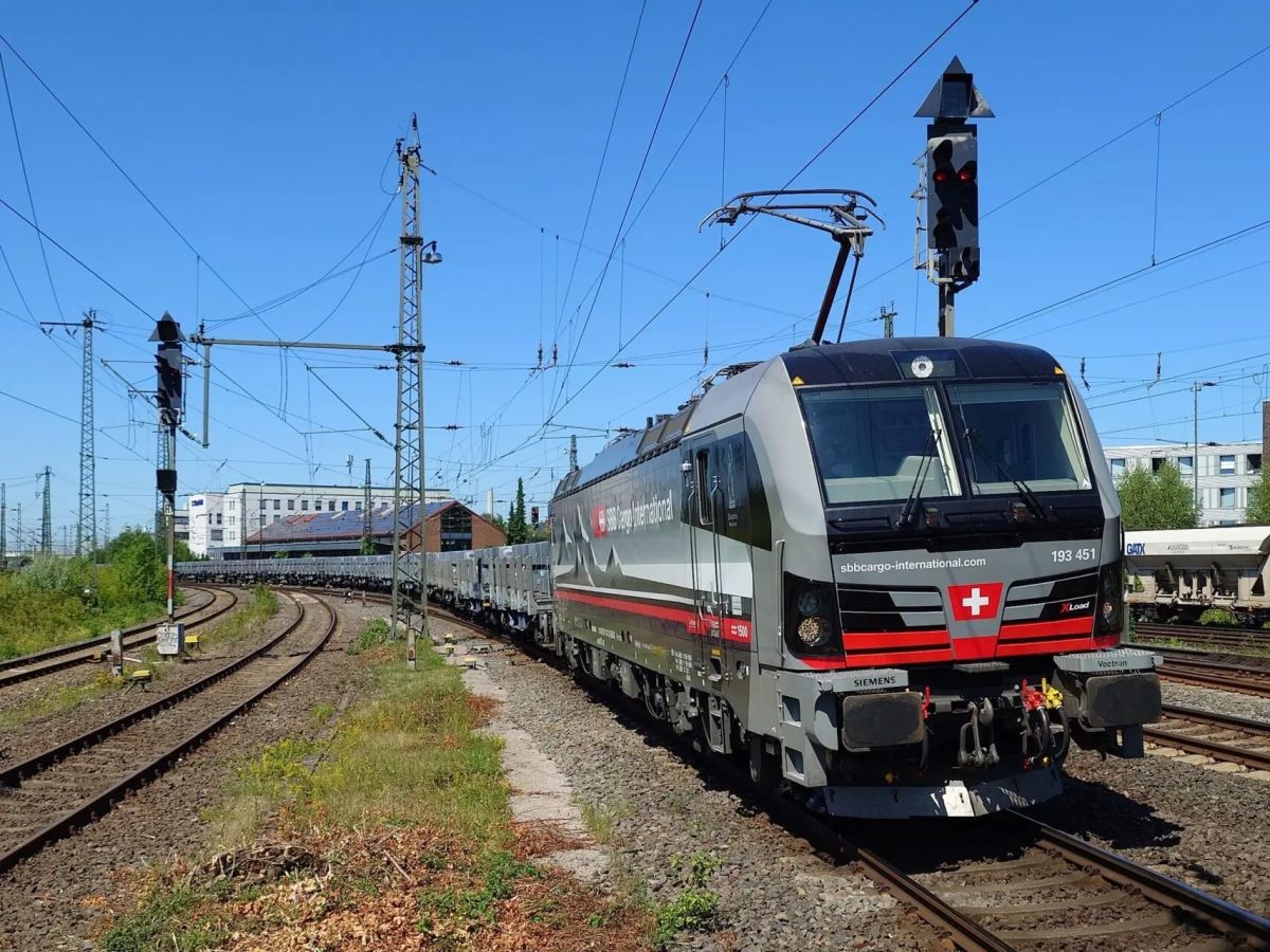 Společnost SBB Cargo získala kontrakt na přepravu hliníku od společnosti Novelis