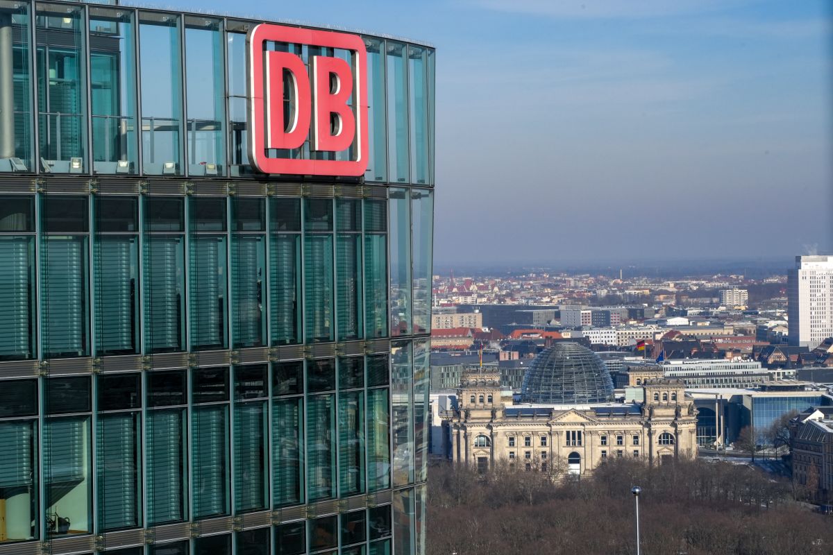 DB settles truck cartel claim with MAN