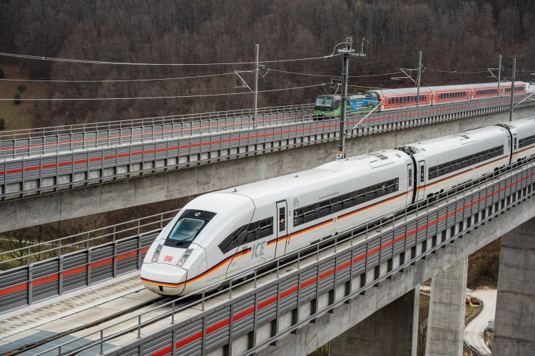 DB busca hasta 95 nuevos trenes de alta velocidad de 300 km/h