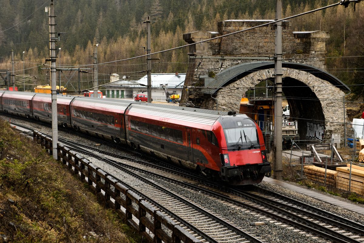 Închiderea tunelului Tauern va afecta fluxurile de marfă