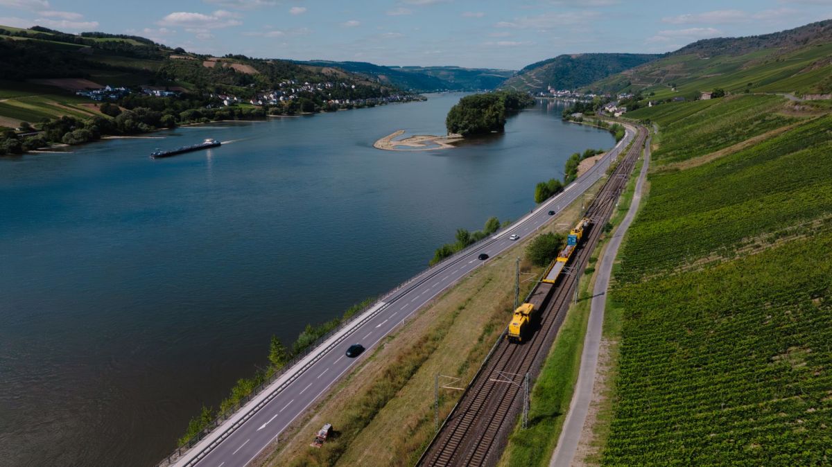 DB InfraGO entame la rénovation du corridor du Rhin droit, qui sera entièrement fermé d'ici la mi-décembre 2026