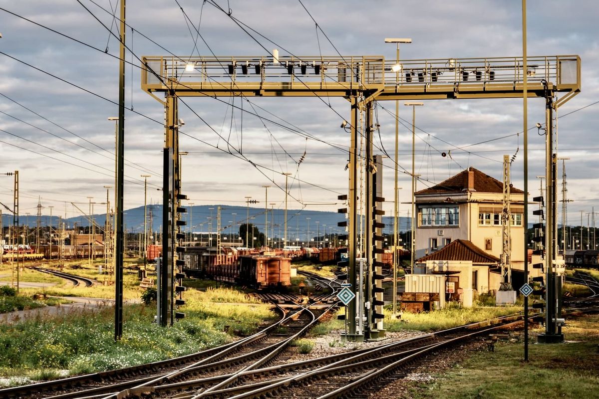 La IA agiliza las comprobaciones de vagones de mercancías en Alemania