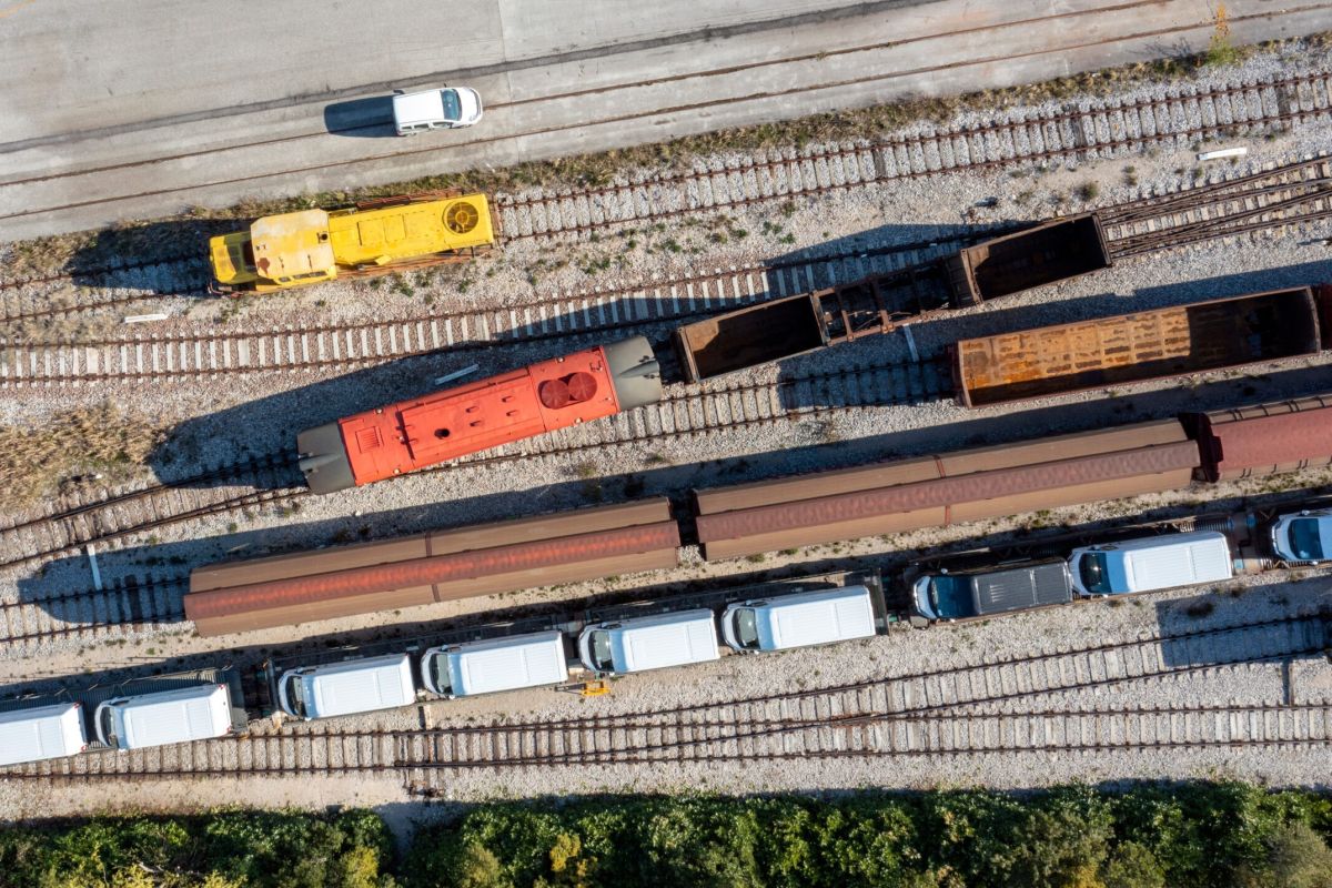 El transporte ferroviario de mercancías en Italia lleva cuatro años en declive; el sector envía una carta a la primera ministra, Giorgia Meloni