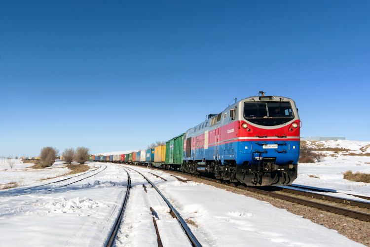 Trans-Caspian route sees 300th container train dispatched in 2024