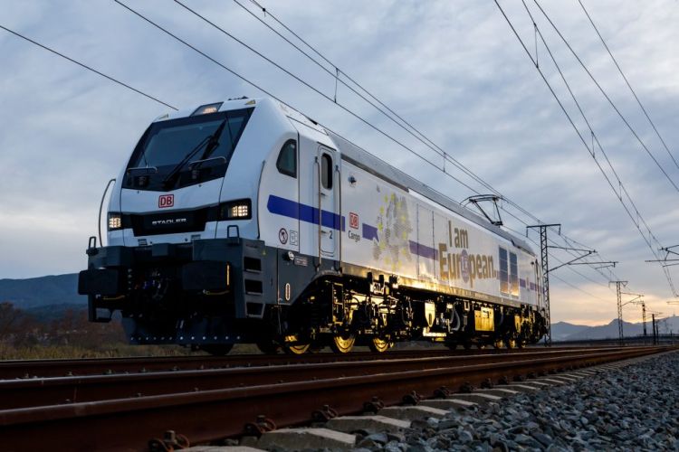 Transfesa amplia i servizi a scartamento normale attraverso il tunnel di Pertús