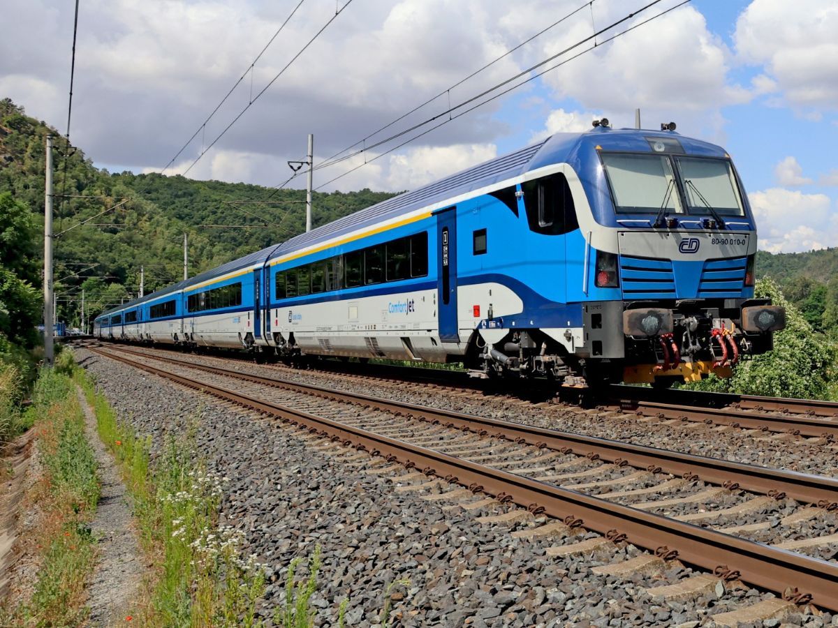 Noticias sobre trenes de pasajeros de PKP Intercity, České dráhy y MÁV