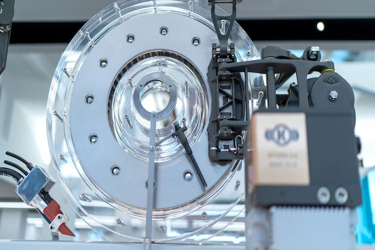 Knorr-Bremse entwickelt zukunftsweisende Bremstechnologie, damit Züge häufiger und pünktlicher fahren können