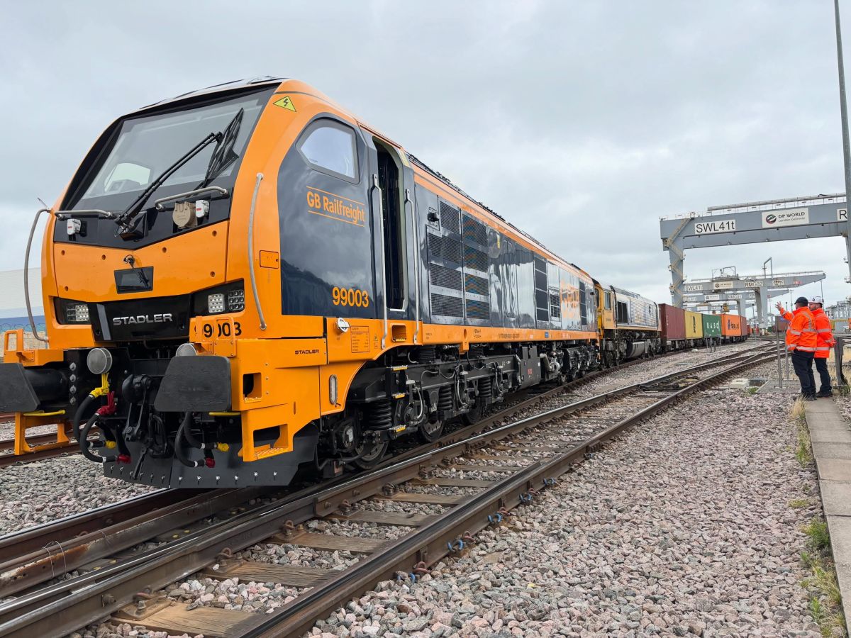 GBRf tests Class 99 on London Gateway–Hams Hall intermodal service