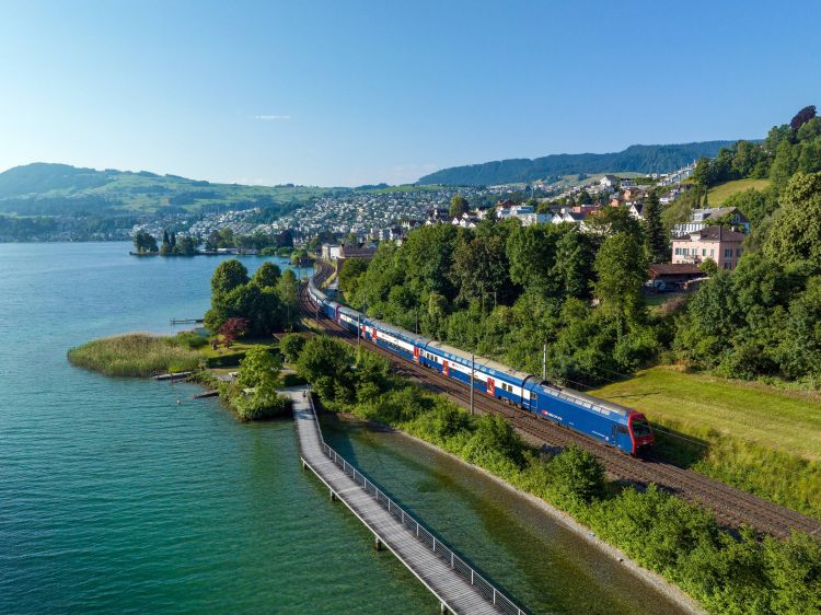 Le FFS chiedono offerte per un massimo di 200 nuovi treni a due piani