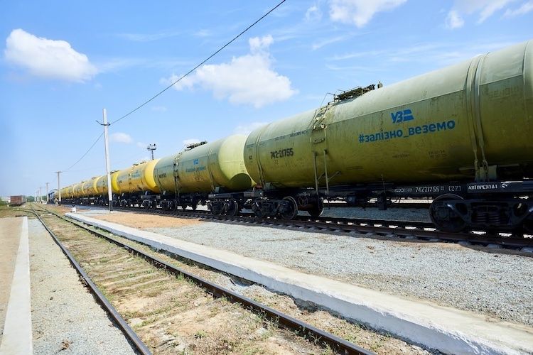 Ucrania restablece una línea ferroviaria de mercancías con Moldavia después de casi 25 años