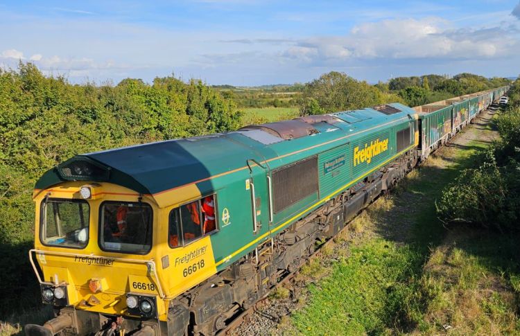 Freightliner e DB Cargo UK con nuovi contratti per il trasporto di merci sfuse e rifiuti