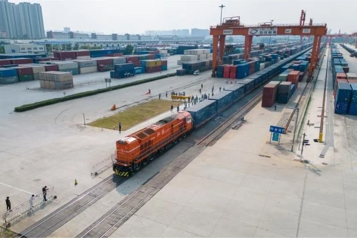 Sharp increase in China-Europe freight train volume from Henan province in 2025