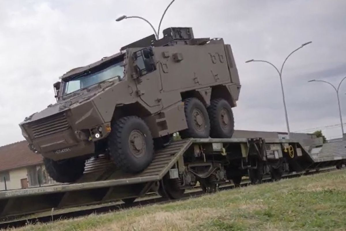 SNCF highlights 1,500 railway staff serving in military reserve