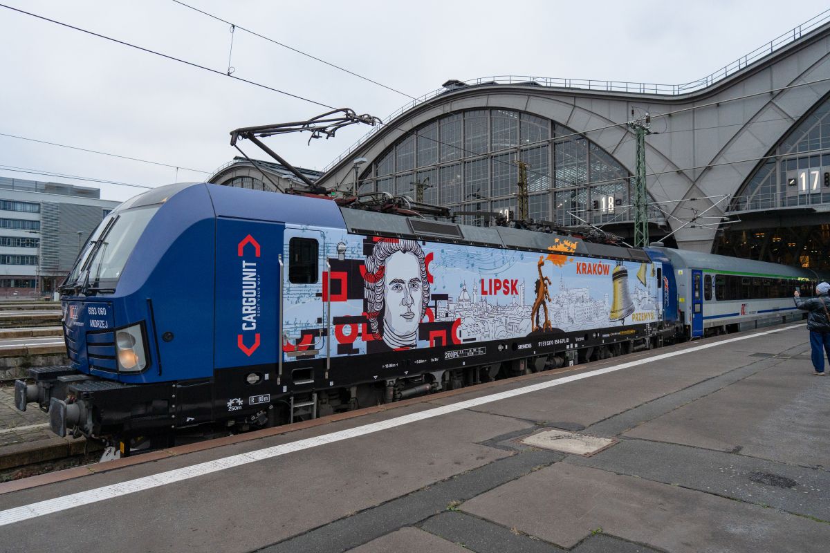 EuroCity trains reach Poland–Ukraine border
