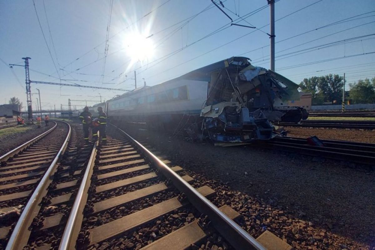 ČD, hasar gören Pendolino trenini onaracak