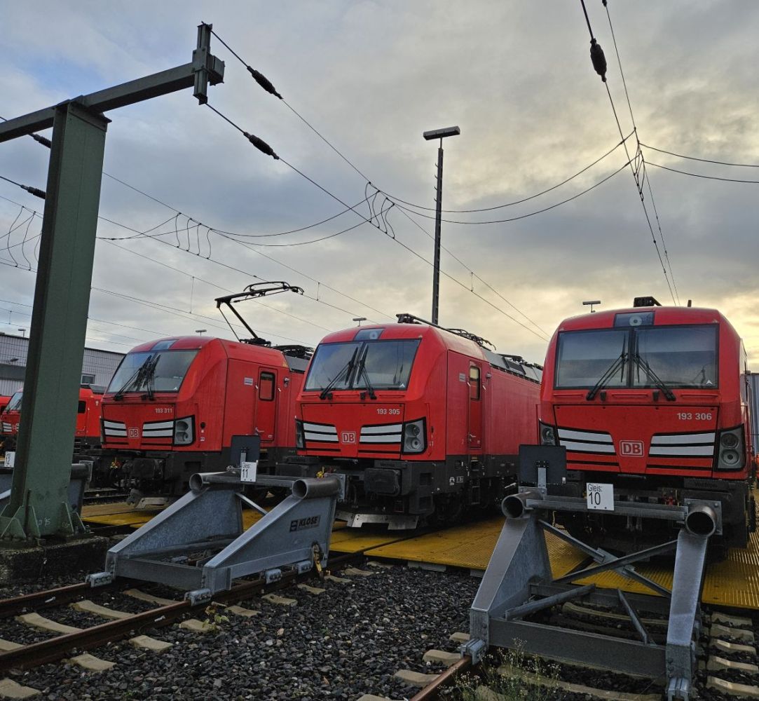 RAILPOOL powiększa flotę o 19 lokomotyw dzięki zakupom Vectron i TRAXX od DB Cargo