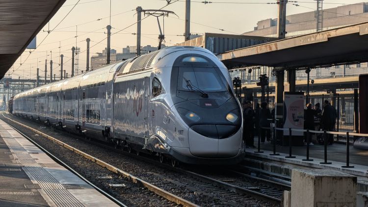 Iată cum va arăta designul interior al noului TGV INOUI