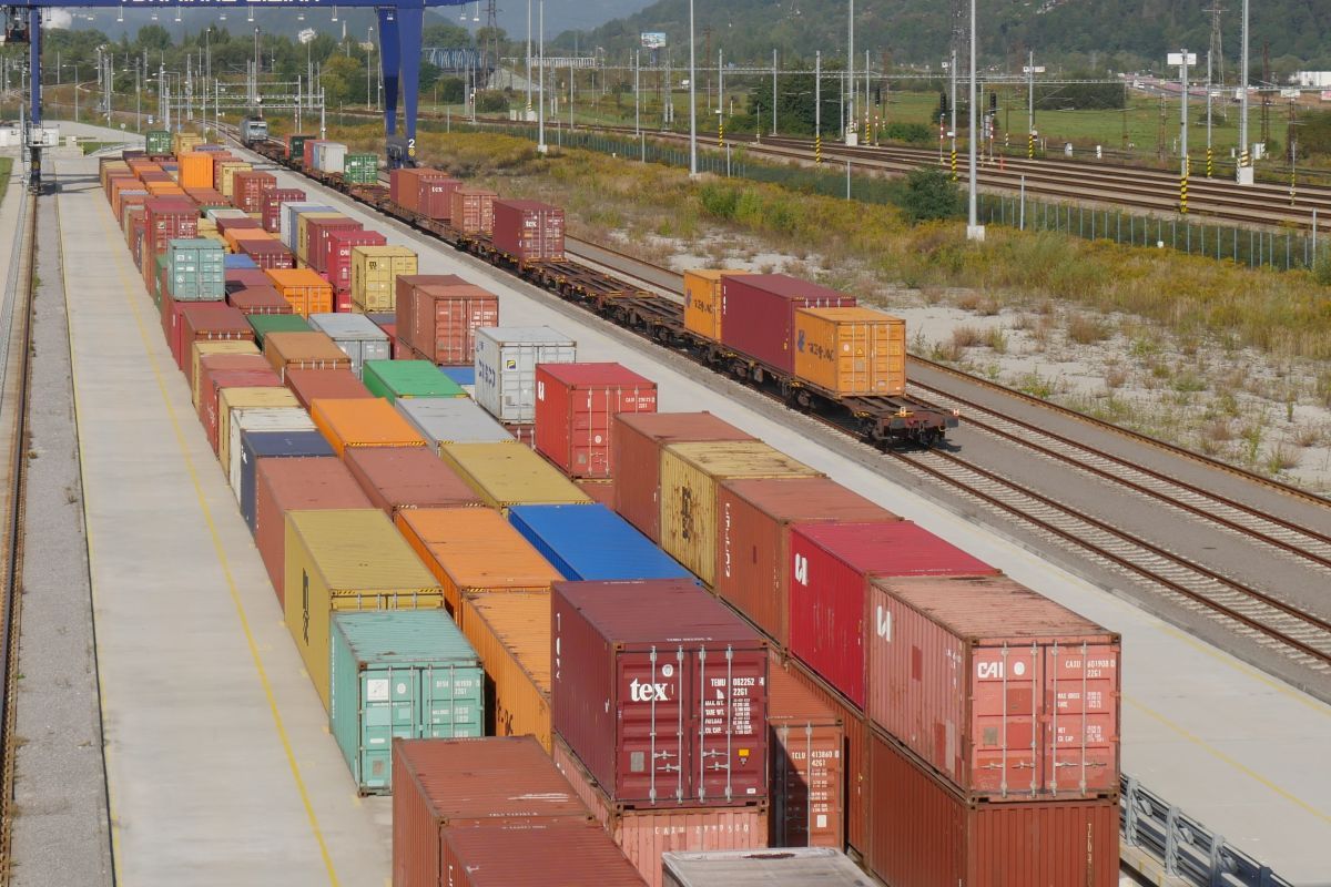 METRANS zahajuje železniční dopravu mezi jižním Polskem a severním Slovenskem
