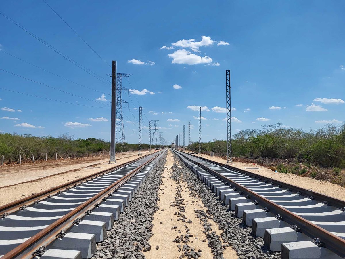 A Forbes 12 vállalatot sorol fel, amelyek alakítják a globális vasúti infrastruktúrát