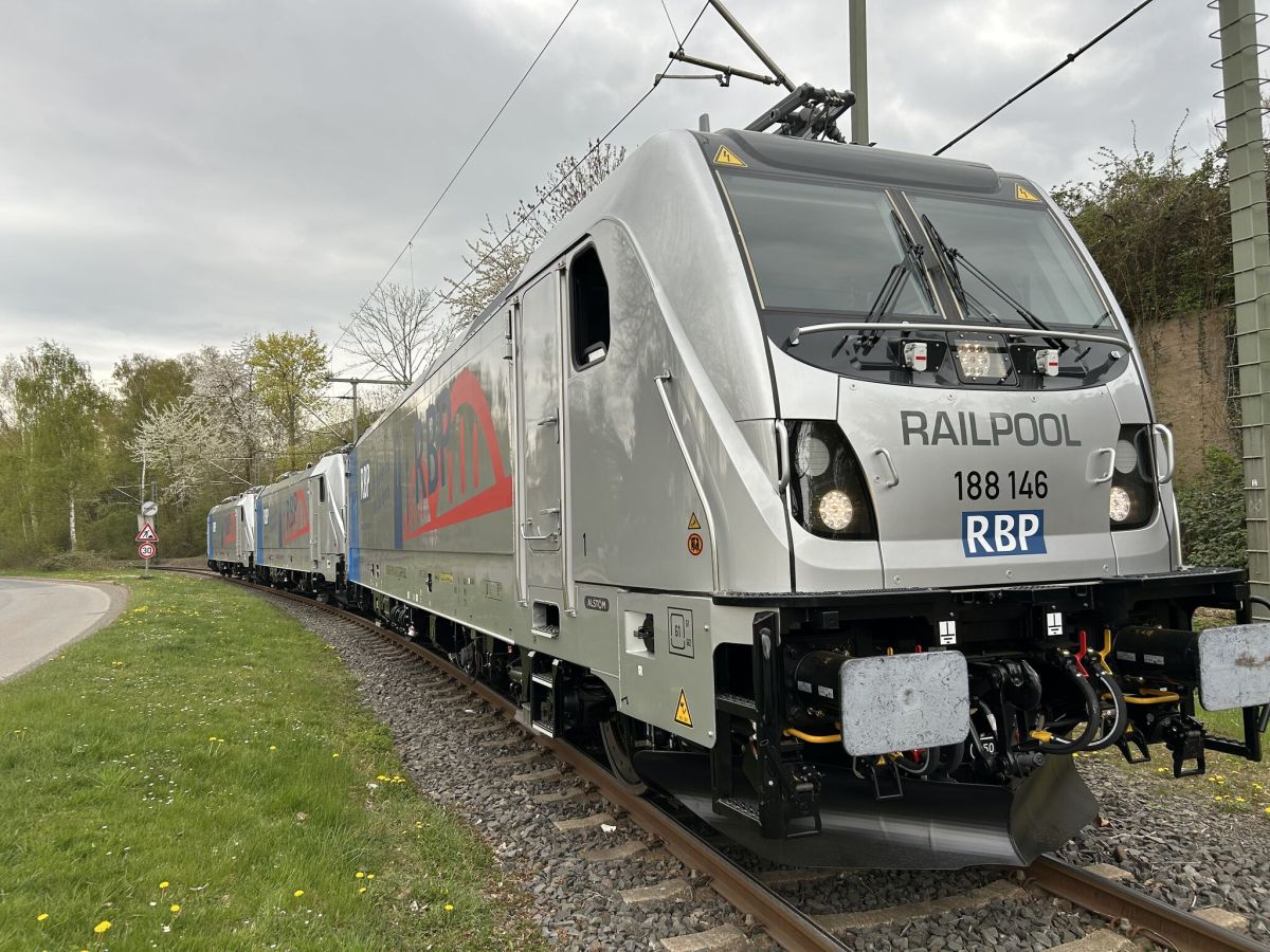 RBP replaces older Traxx fleet with MS3 locomotives from RAILPOOL