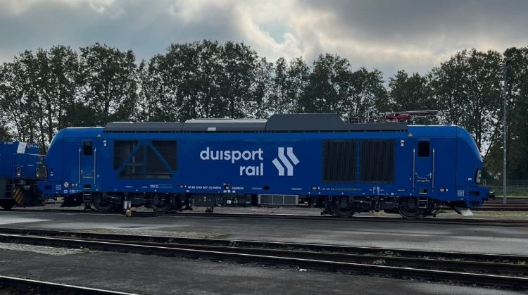 Duisport rail noleggia tre Northrail Vectrons Dual Mode