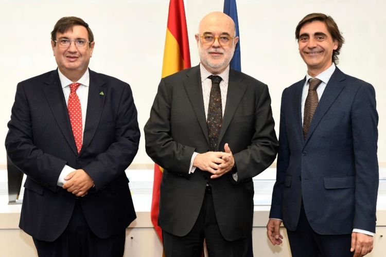 UNESID y Adif amplían su colaboración para mejorar el transporte ferroviario de productos siderúrgicos